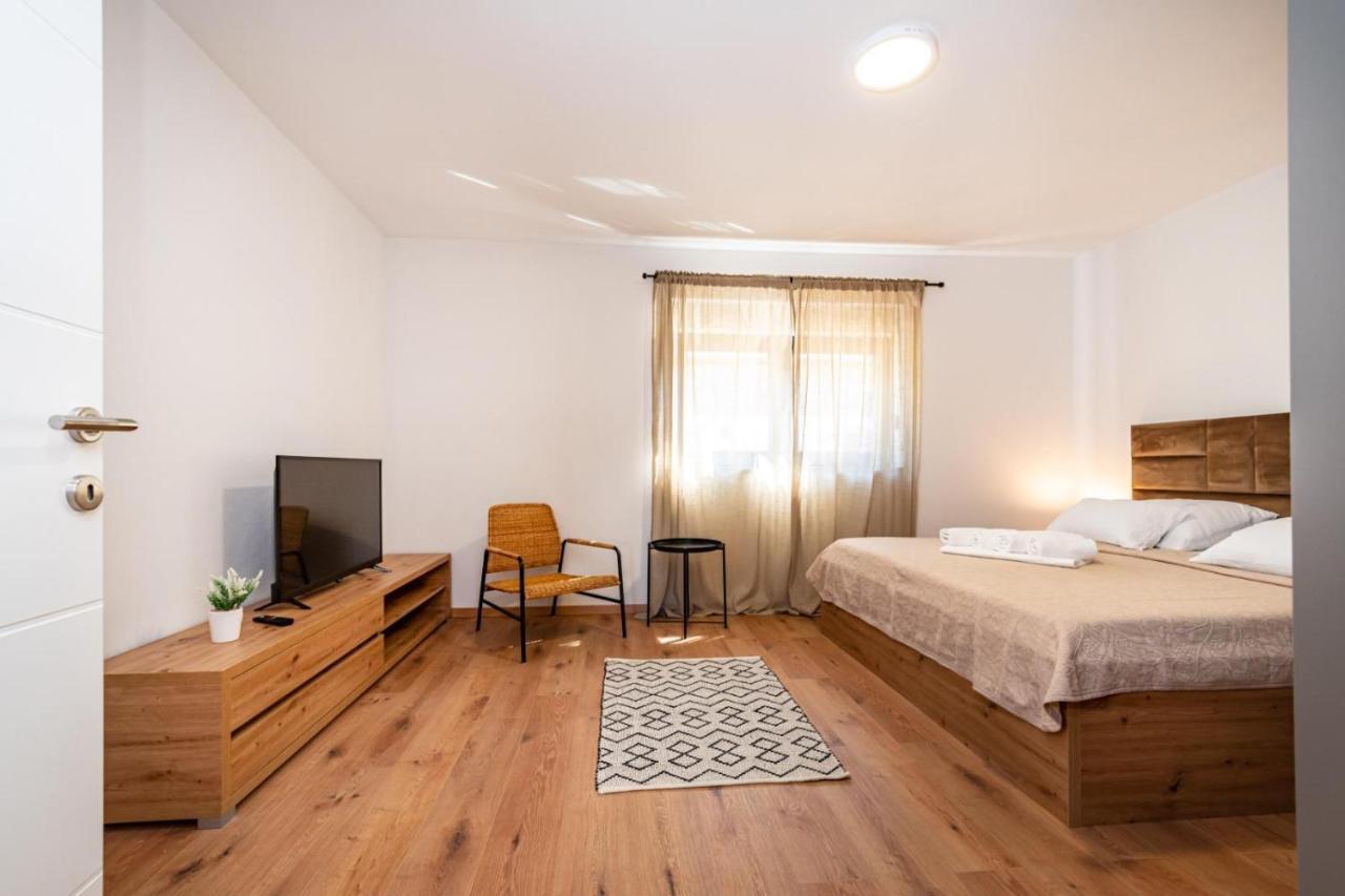 Villa Marta Мандре Екстер'єр фото